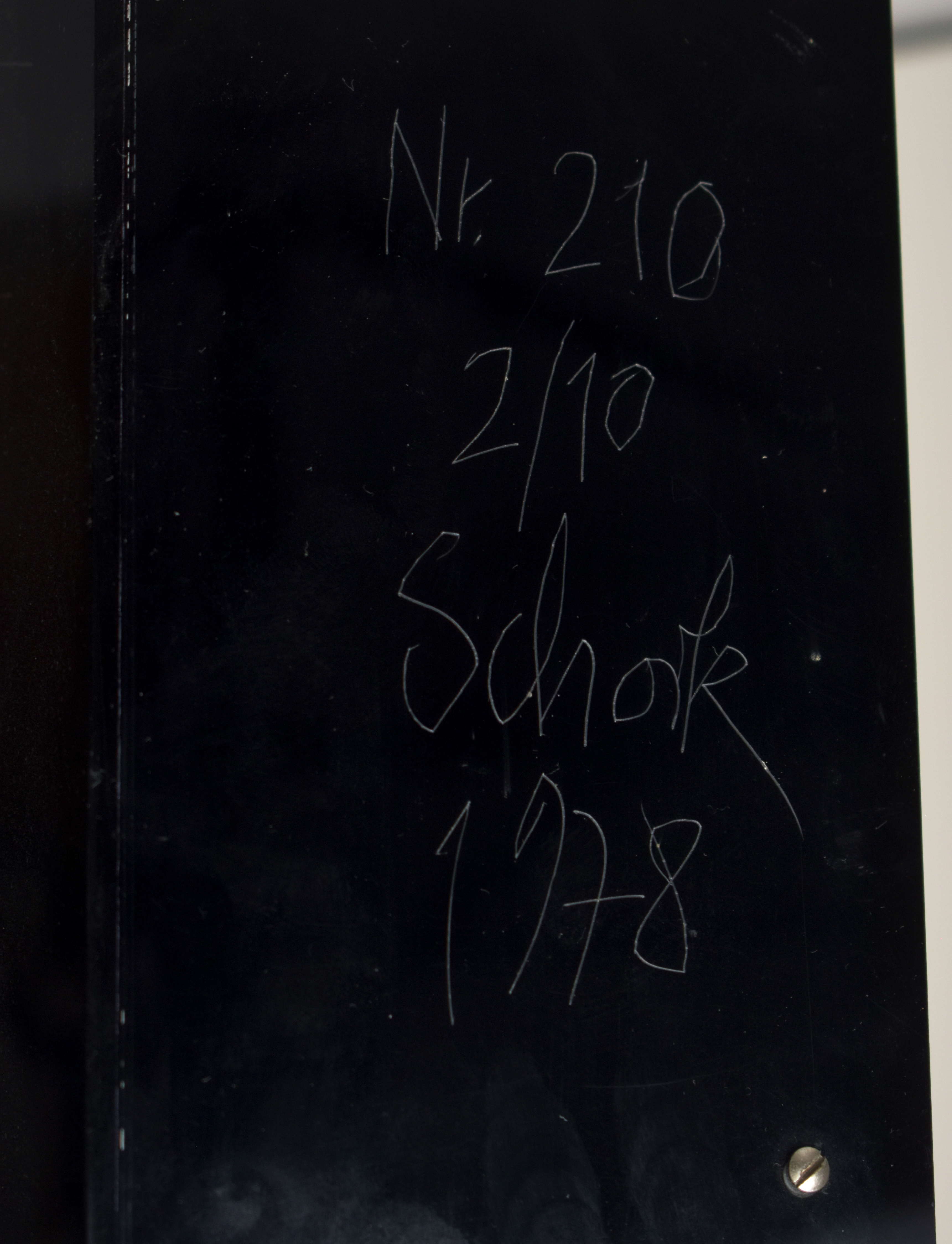 10451EB_4.jpg